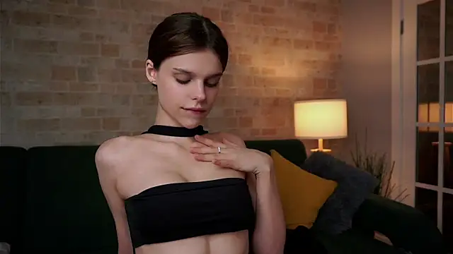 RexanneHatt online show from 02.21.25