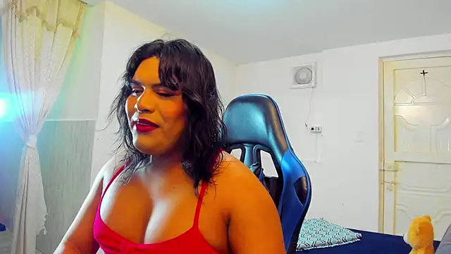 Snapshot of Margoth_Montilla chatting on 10.22.25 Margoth Montilla online show from 10.22.25