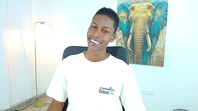 maiki18  online show from 10.16.25