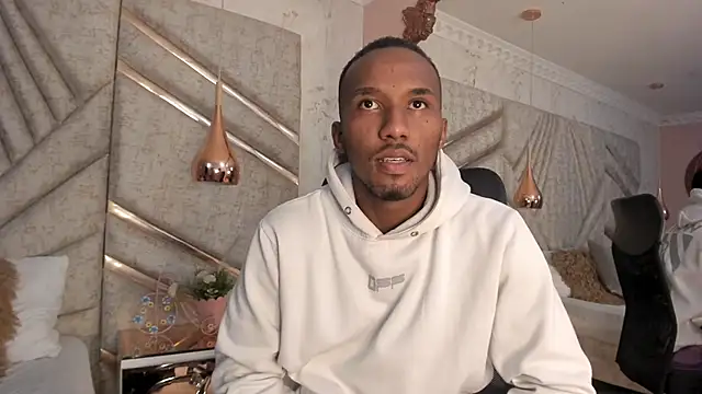 Snapshot of JamesParck chatting on 01.15.25 JamesParck online show from 01.15.25