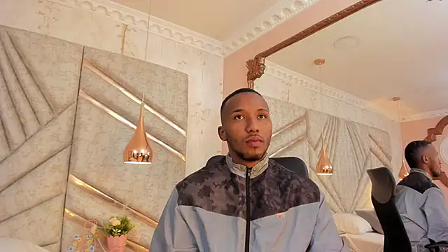 Snapshot of JamesParck chatting on 01.27.25 JamesParck online show from 01.27.25