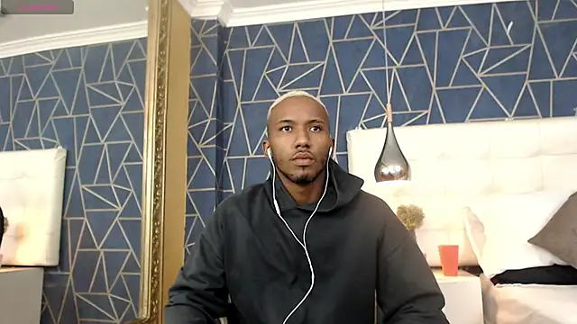 Snapshot of JamesParck chatting on 02.06.25 JamesParck online show from 02.06.25