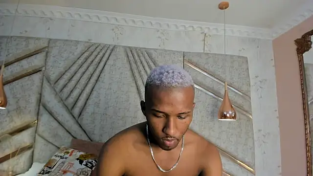 Snapshot of JamesParck chatting on 02.09.25 JamesParck online show from 02.09.25