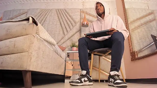 Snapshot of JamesParck chatting on 02.23.25 JamesParck online show from 02.23.25