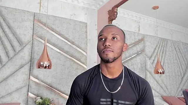 Snapshot of JamesParck chatting on 02.28.25 JamesParck online show from 02.28.25