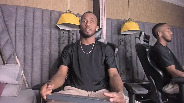 Snapshot of JamesParck chatting on 02.26.26 JamesParck online show from 02.26.26