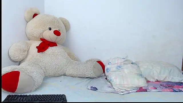 keelly richaardson1 online show from 04.04.26