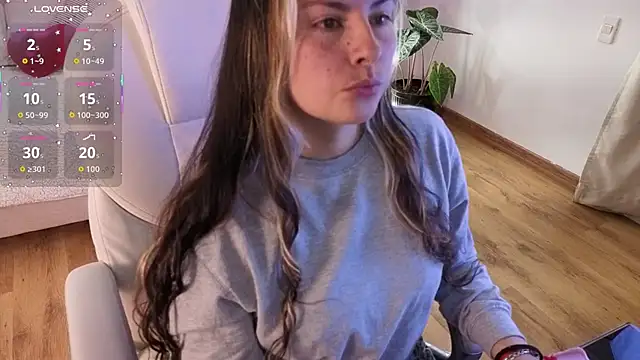 brandy sweet  online show from 10.04.25