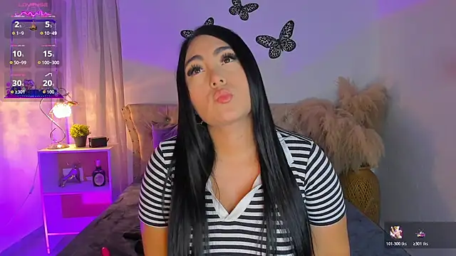 Sarahballiston  online show from 11.27.25