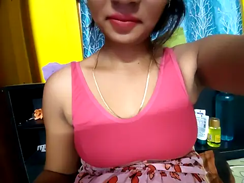 Snapshot of cutesoma2 chatting on 04.08.26 cutesoma2 online show from 04.08.26
