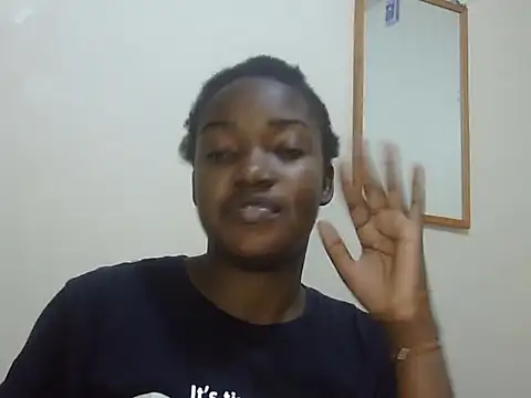 Snapshot of Sexy_racy_rebel_ chatting on 11.04.25 Sexy racy rebel online show from 11.04.25