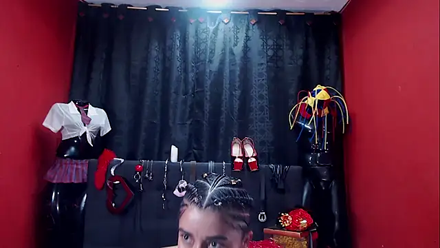 Hannamariana online show from 03.13.25