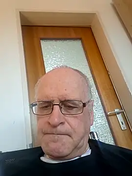 Milkasahne64 online show from 02.12.26