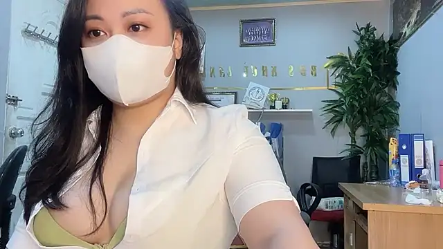 Snapshot of Bamboo_Swetie chatting on 12.02.24 Bamboo Swetie online show from 12.02.24