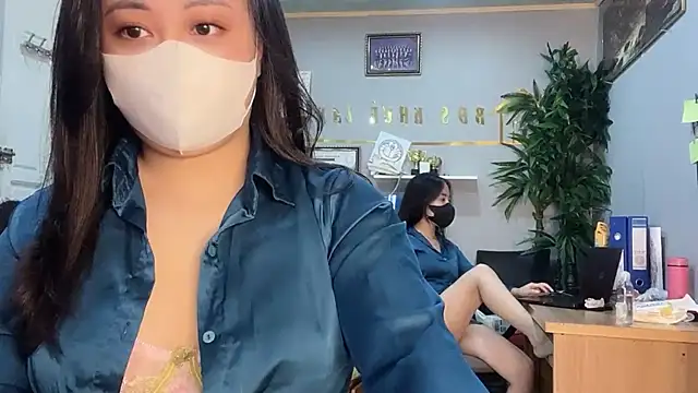 Snapshot of Bamboo_Swetie chatting on 12.06.24 Bamboo Swetie online show from 12.06.24