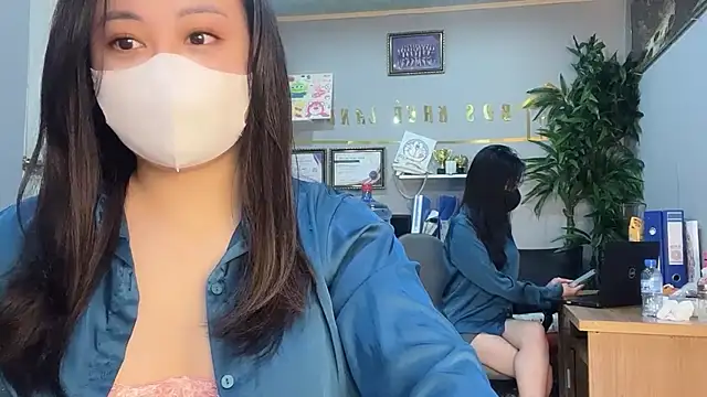 Snapshot of Bamboo_Swetie chatting on 12.15.24 Bamboo Swetie online show from 12.15.24