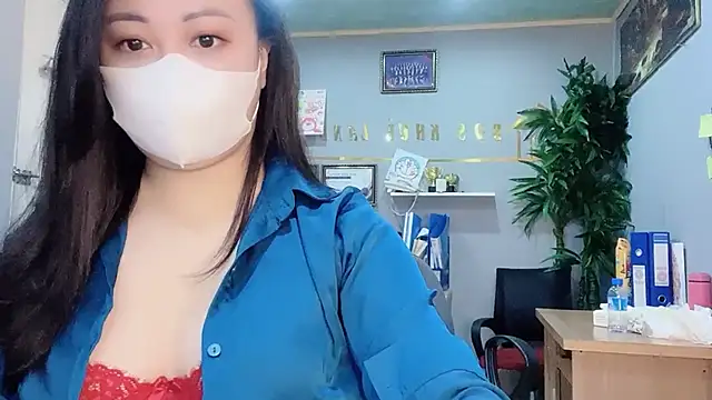 Snapshot of Bamboo_Swetie chatting on 12.30.24 Bamboo Swetie online show from 12.30.24