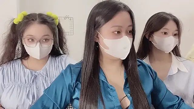 Snapshot of Bamboo_Swetie chatting on 11.15.25 Bamboo Swetie online show from 11.15.25