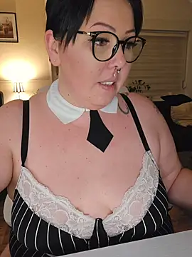 -BonnieBlack- online show from 01.08.26