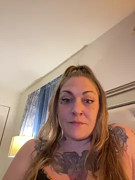 Snapshot of StaceyWildXo chatting on 02.14.26 StaceyWildXo online show from 02.14.26