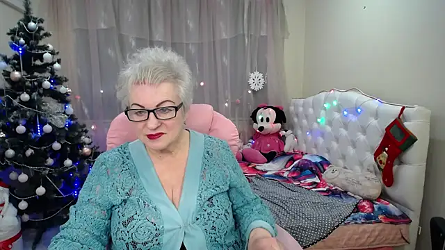 KayleSmoll online show from 01.22.25