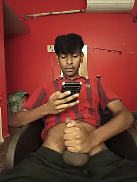 Snapshot of richardjames95 chatting on 07.23.26 richardjames95 online show from 07.23.26