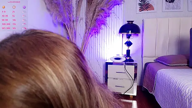 alice-millerr online show from 11.10.25