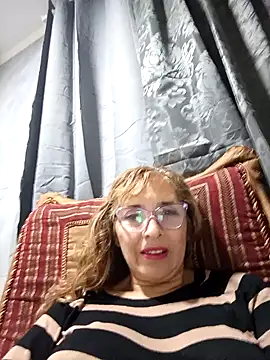 leona- online show from 12.18.24