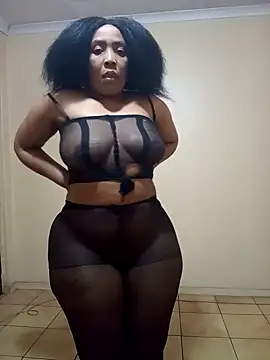 GiantBootyMilf online show from 10.19.25