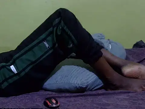 QUEEN-LIZ online show from 12.02.25