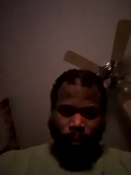 Snapshot of goodboybaddaddy chatting on 12.24.24 goodboybaddaddy online show from 12.24.24