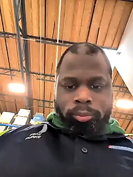 Snapshot of goodboybaddaddy chatting on 02.05.26 goodboybaddaddy online show from 02.05.26