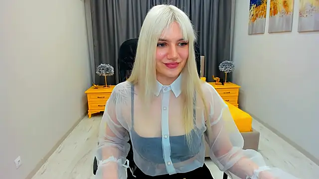 SelenaeMoore online show from 01.22.25