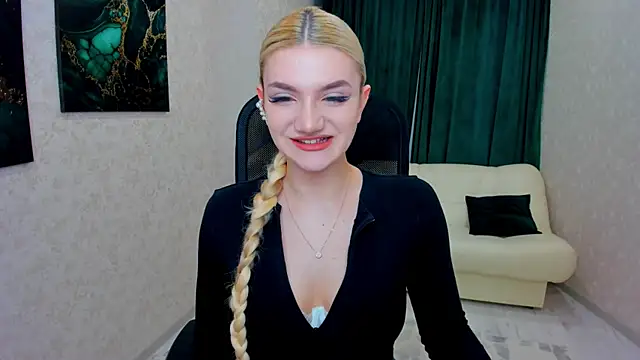 SelenaeMoore online show from 03.11.25