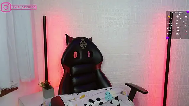 Layla castilloo online show from 01.02.25