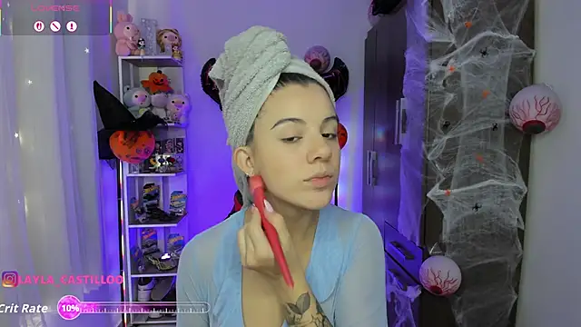 Layla castilloo online show from 10.24.25