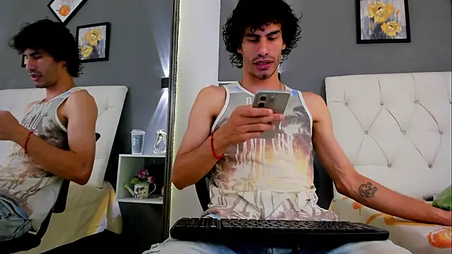 Elias Snow  online show from 09.27.25