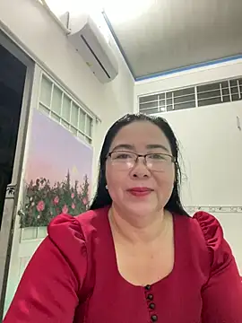 Snapshot of NDith chatting on 03.13.25 NDith online show from 03.13.25