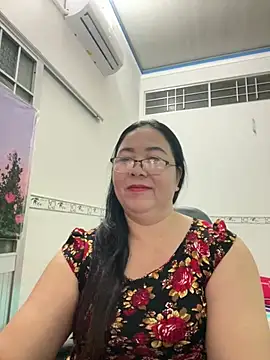 Snapshot of NDith chatting on 03.14.25 NDith online show from 03.14.25