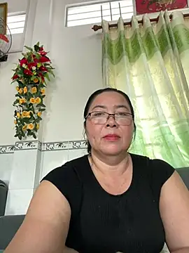 Snapshot of NDith chatting on 03.16.25 NDith online show from 03.16.25