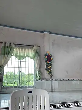 Snapshot of NDith chatting on 03.18.25 NDith online show from 03.18.25