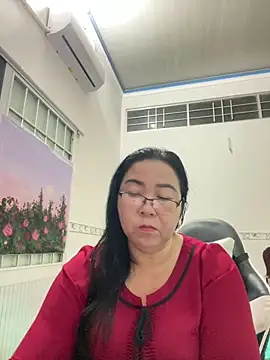 Snapshot of NDith chatting on 03.20.25 NDith online show from 03.20.25