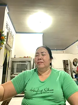 Snapshot of NDith chatting on 10.22.25 NDith online show from 10.22.25