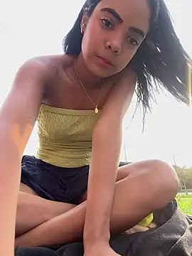 NAUGHTY LITTLE 18 online show from 04.04.26