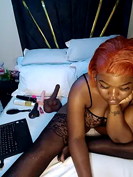 Snapshot of Cherriikenzie chatting on 09.29.25 Cherriikenzie online show from 09.29.25