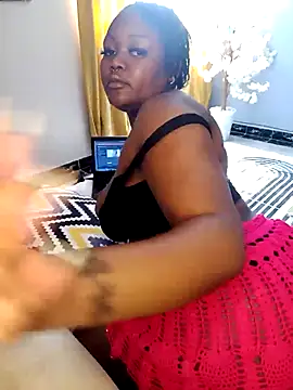 Snapshot of Cherriikenzie chatting on 11.08.25 Cherriikenzie online show from 11.08.25