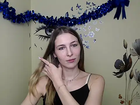 StrangerGi online show from 01.15.25