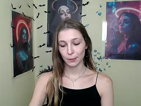 StrangerGi online show from 03.13.25