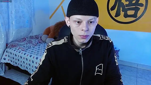 Snapshot of Matthew_Boy_ chatting on 12.17.24 Matthew Boy online show from 12.17.24