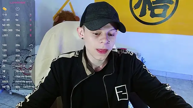 Snapshot of Matthew_Boy_ chatting on 01.13.25 Matthew Boy online show from 01.13.25